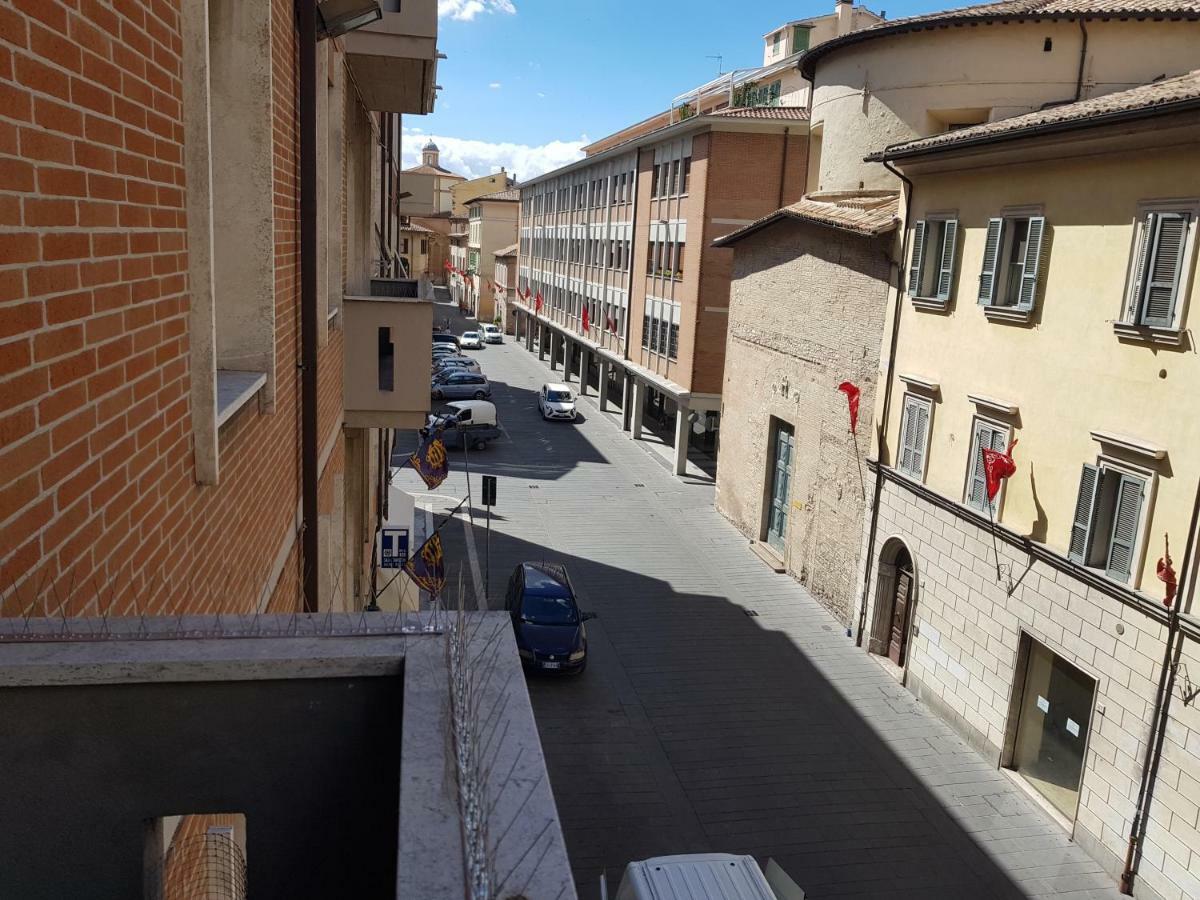Affittacamere Umberto I Foligno Exterior foto